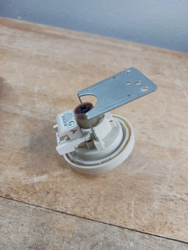 Interruptor de presión para lavadora Lg 6601er1006-