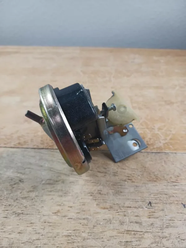 Interruptor de presión para lavadora Maytag 62093620-