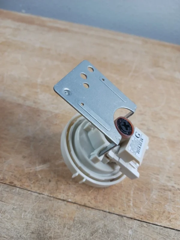Interruptor de presión para lavadora Lg 6601er1006-
