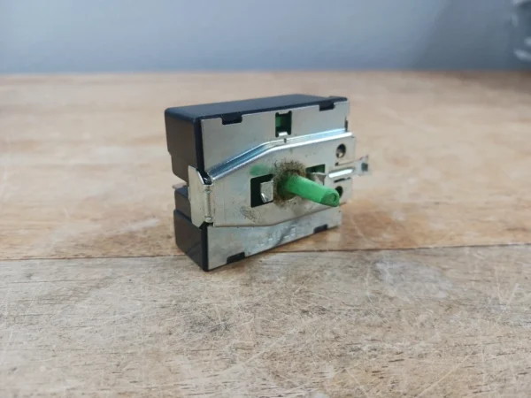 Interruptor de temperatura para lavadora Maytag 8578536-