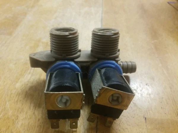 Whirlpool Washer Water inlet Valve 3955673 (Money Back Guarantee)