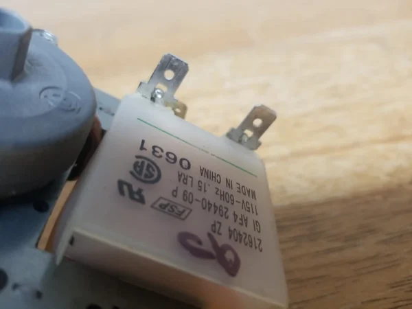 Whirlpool Evaporator Fan Motor 2162404 (Money Back Guarantee)