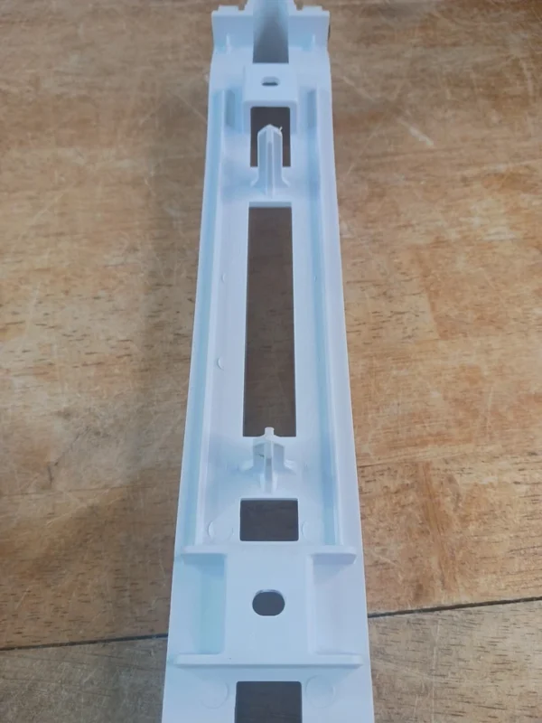 Riel medio crujiente para refrigerador Whirlpool W10669195-