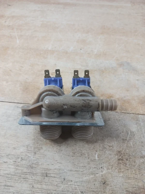 Válvula de entrada de agua para lavadora Frigidaire 131900200-