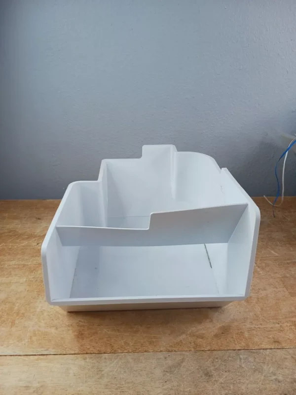 Ge Refrigerator Ice Bucket 197d8124p001