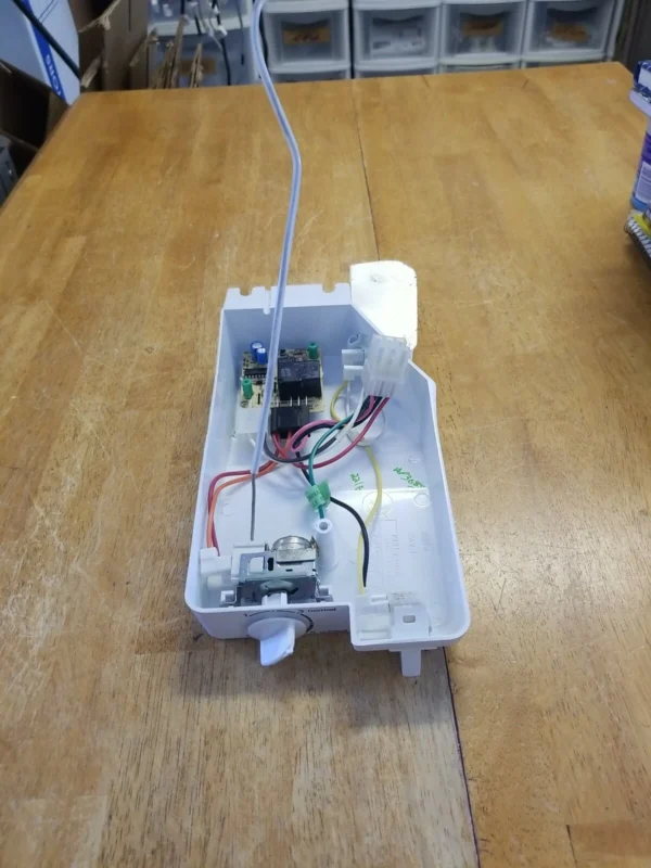Whirlpool Refrigerator Control Assembly 2215210 (Money Back Guarantee)