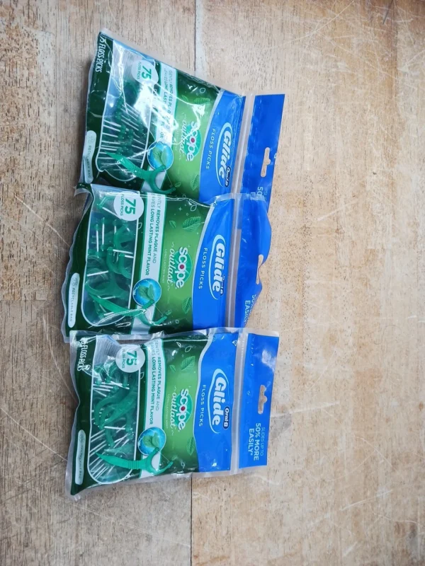 3 Pack Oral-B Glide Complete with Scope Outlast Dental Floss Picks 225 Total