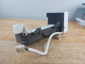 Kenmore Refrigerator Ice Maker 5304458371