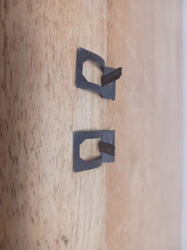 2x Frigidaire Range Mounting Clip 316461700