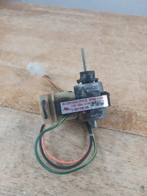 GE Refrigerator Condenser Fan Motor Wr60x10044