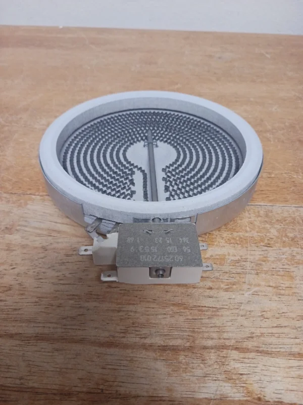 Frigidaire Range 6.5in Burner 318178110 (Money Back Guarantee)