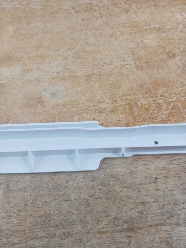 GE Refrigerator Rail 197D6914P001