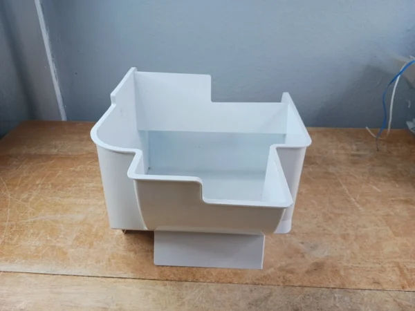 Ge Refrigerator Ice Bucket 197d8124p001