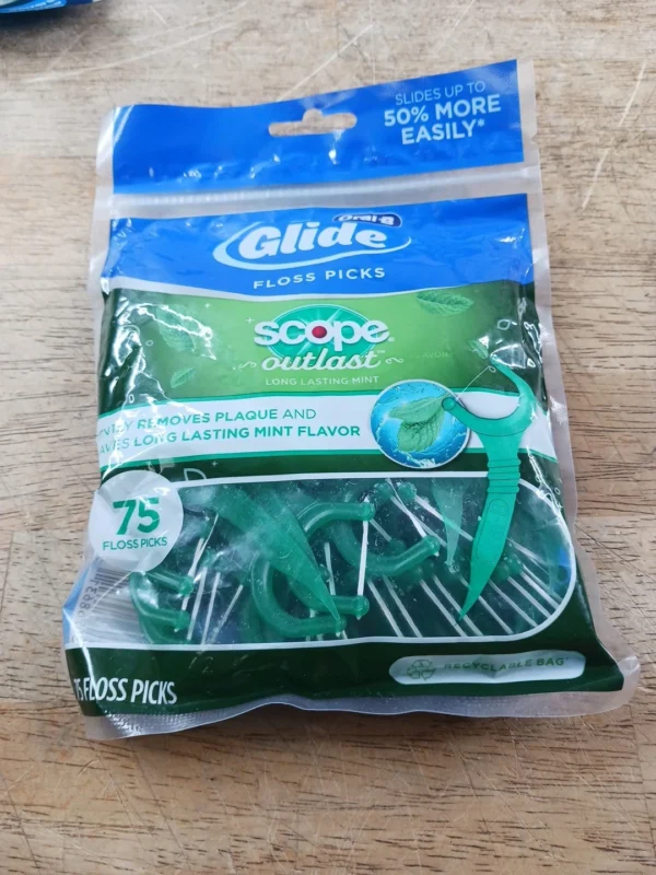 3 Pack Oral-B Glide Complete with Scope Outlast Dental Floss Picks 225 Total