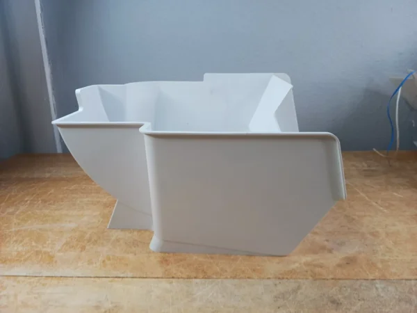 Ge Refrigerator Ice Bucket 197d8124p001