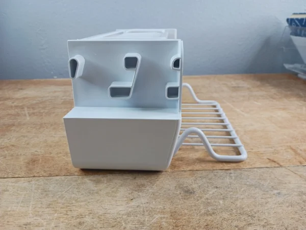 GE Refrigerator Door Tilt Basket 200D2356p001