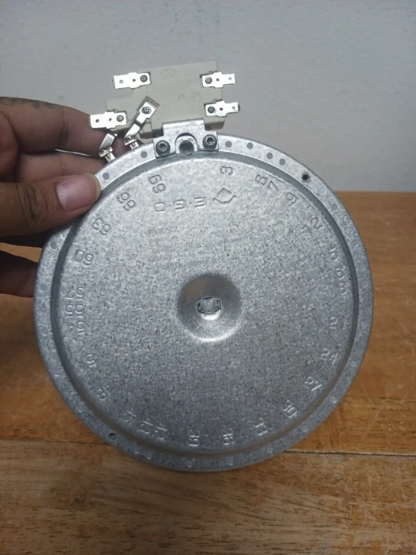 Frigidaire Range 6.5in Burner 318178110 (Money Back Guarantee)