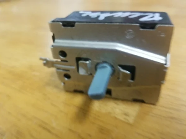 frigidaire washer temperature switch 131120400.