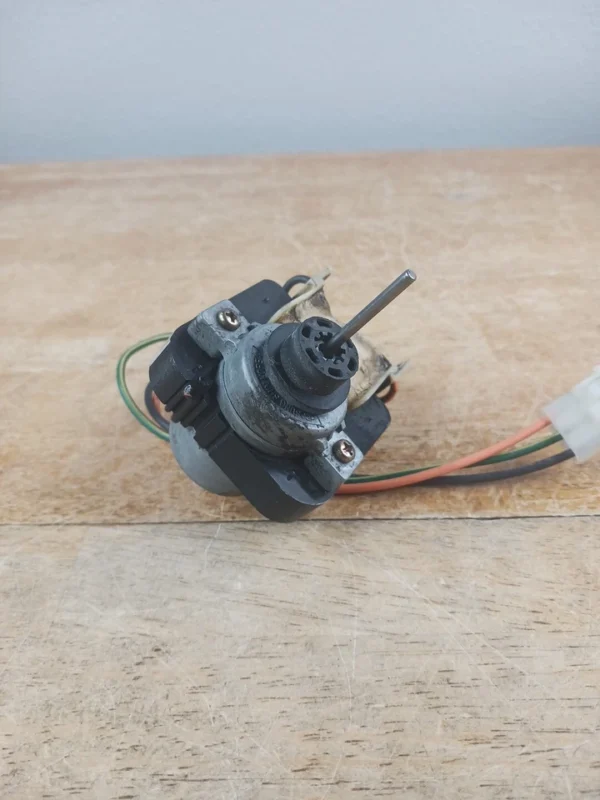 GE Refrigerator Condenser Fan Motor Wr60x10044