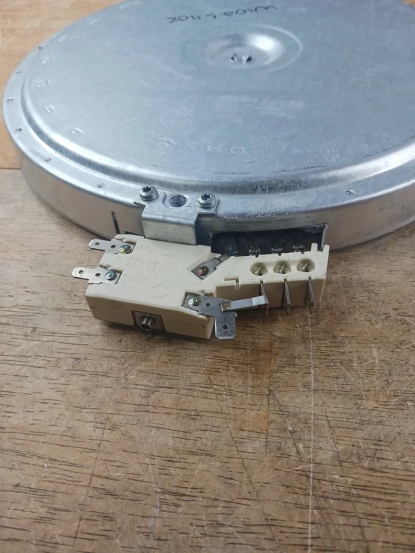 Whirlpool Range Surface Element 9.75in W10251108