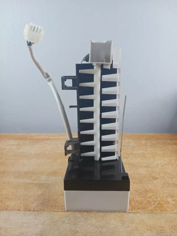 Kenmore Refrigerator Ice Maker 5304458371