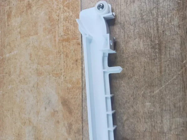 Whirlpool Refrigerator Crisper Rail W10667972