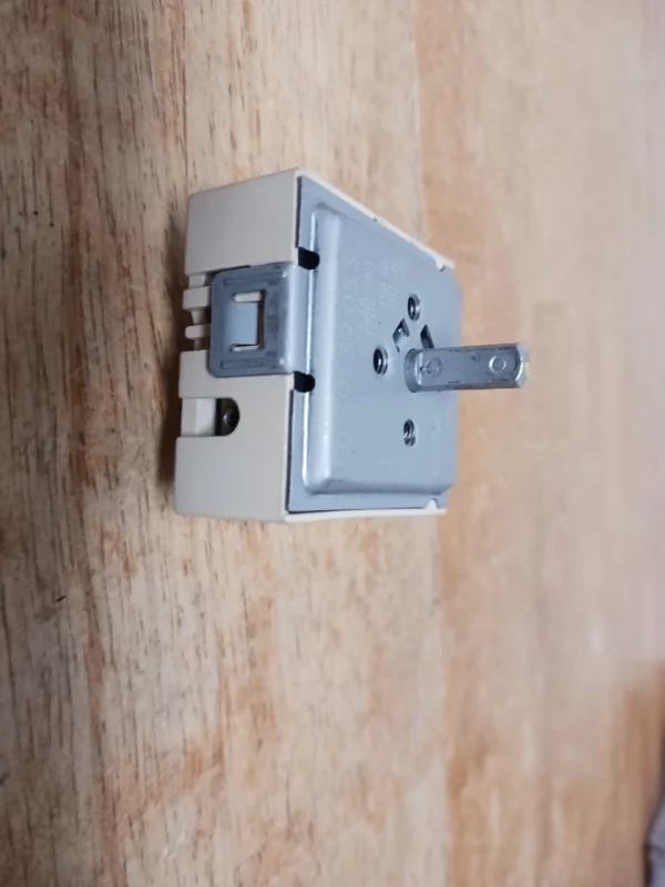 Frigidaire Range Element Switch A05615501