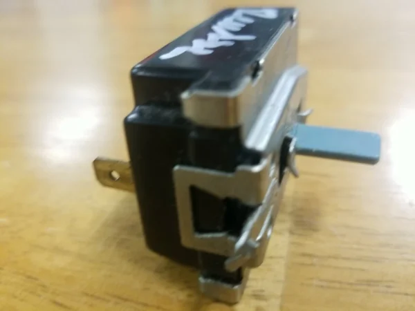 frigidaire washer temperature switch 131120400.