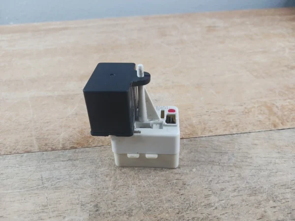 GE Refrigerator Start Relay 197D4848P014