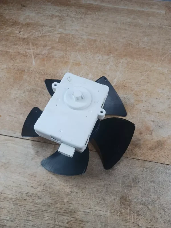Whirlpool Refrigerator Condenser Fan W10909377