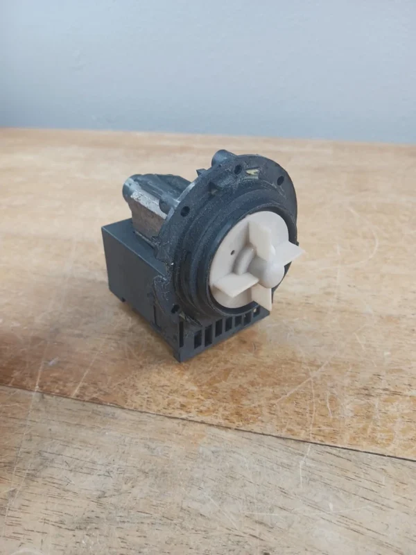 Frigidaire Washer Drain Pump 134740800