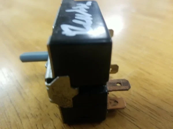 frigidaire washer temperature switch 131120400.