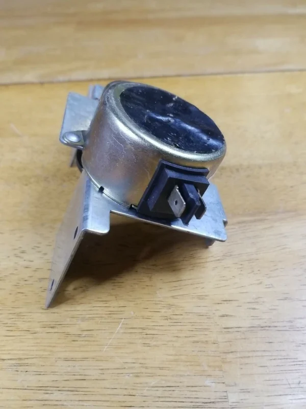 OEM Kenmore Range Oven Door Latch 316415400 (Money Back Guarantee)