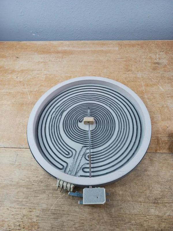 GE Stove Triple Radiant 11 3/4in Surface Element 191D4661P004