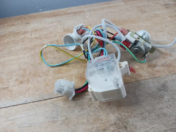 Frigidaire Refrigerator Thermostat & Defrost Timer 3art5vc158 & 240371001