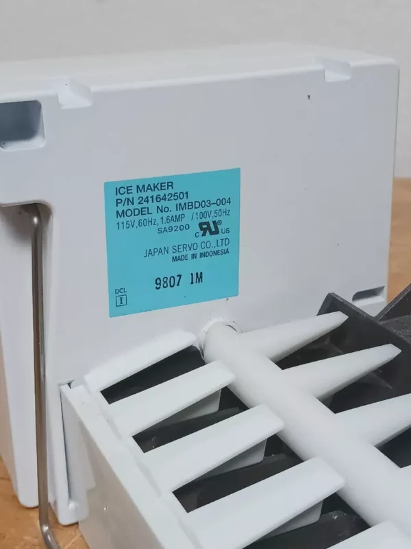 GE Refrigerator Ice Maker 241642501 (Money Back Guarantee)