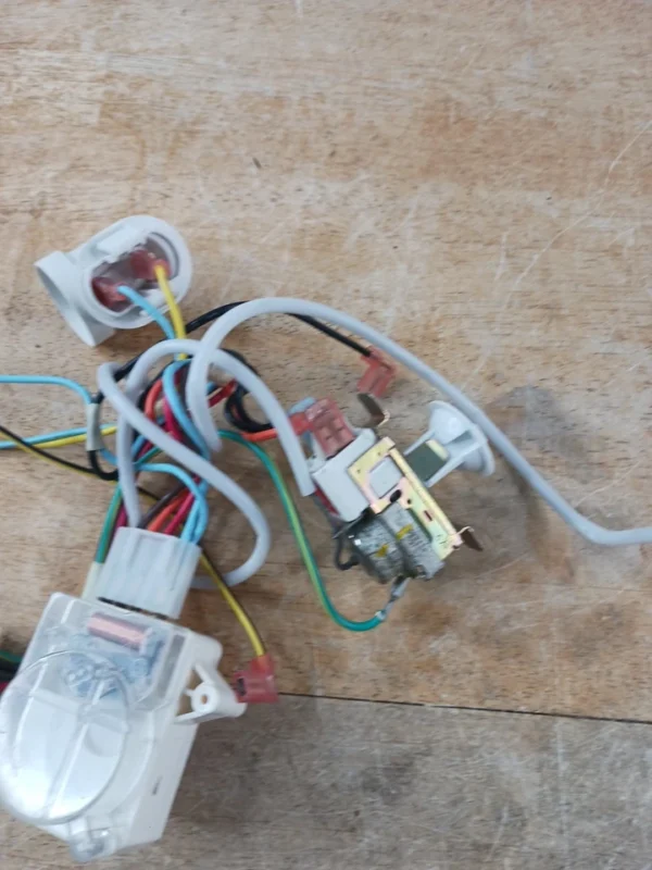 Frigidaire Refrigerator Thermostat & Defrost Timer 3art5vc158 & 240371001