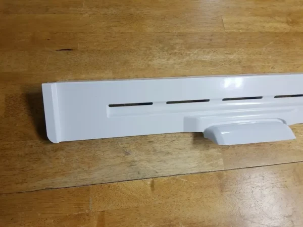 Whirlpool Refrigerator Vent Cover W10687846 (Money Back Guarantee)