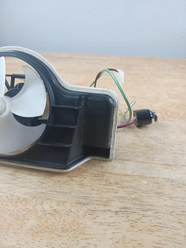 Whirlpool Refrigerator Ice Bucket W10663722