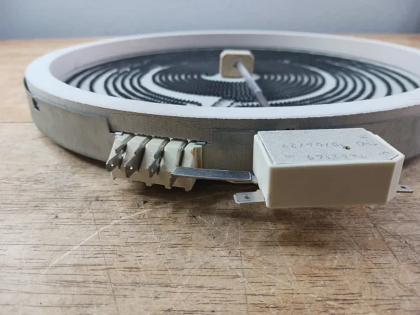 GE Stove Triple Radiant 11 3/4in Surface Element 191D4661P004