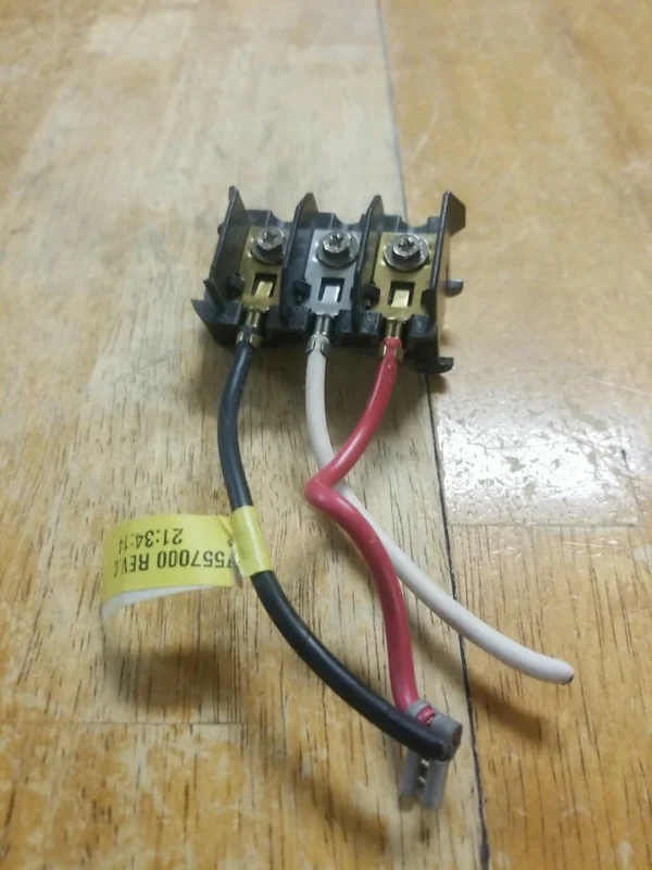 Frigidaire Refrigerator Terminal Block 137557000 (Money Back Guarantee)