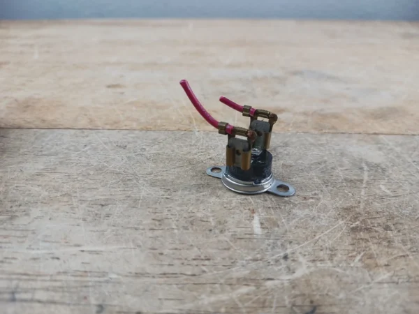Frigidaire Dryer Thermal Fuse 134711401