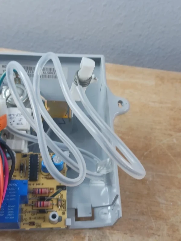 Whirlpool Refrigerator Control Box Assembly W10316941