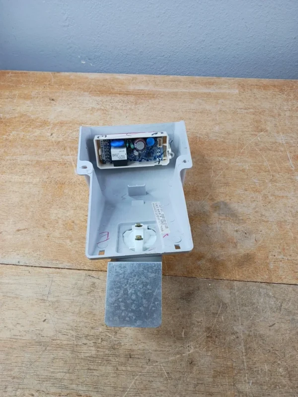Whirlpool Refrigerator Temperature W10628683 Control No Wire
