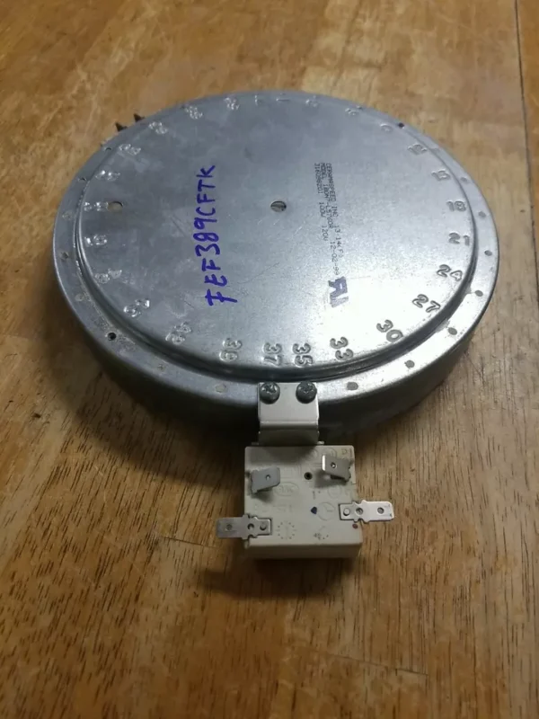 Frigidaire Range 7in Burner 316098201 (Money Back Guarantee)