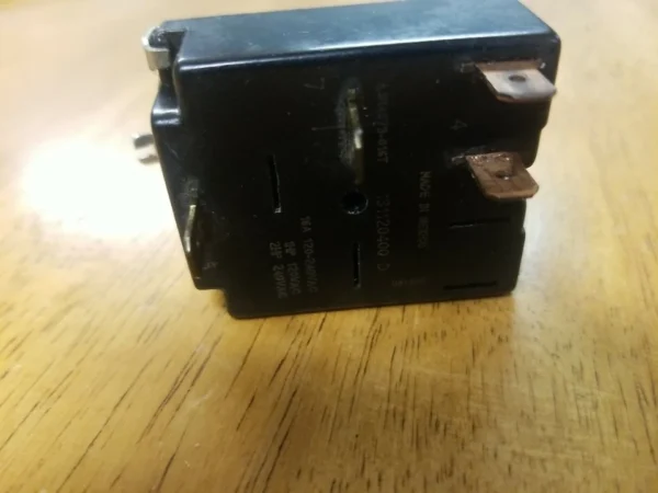 frigidaire washer temperature switch 131120400.