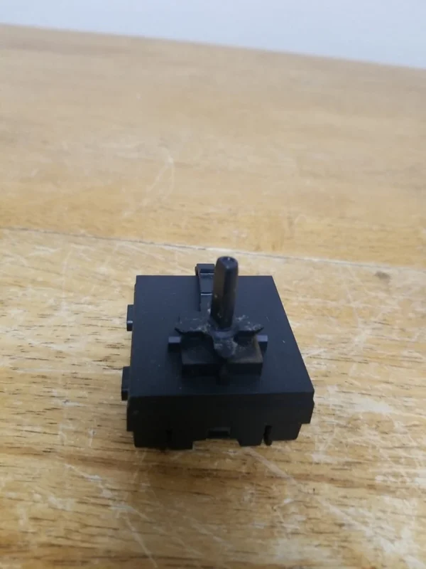 Whirlpool Washer Selector Switch 8577786 (Money Back Guarantee)