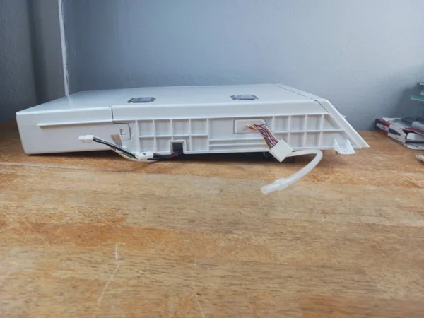 Whirlpool Refrigerator Ice Box Assembly Wpw10598013