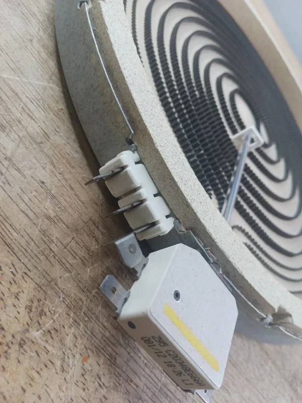 Samsung Stove 11.75in Surface Element Dg47-00056a