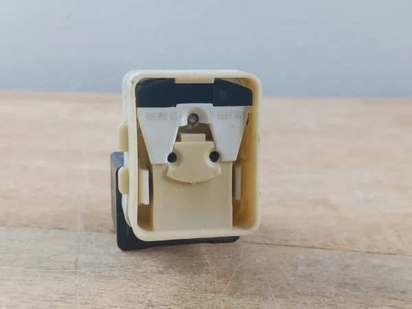 GE Refrigerator Start Relay 197D4848P014